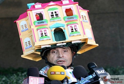 doll house on head